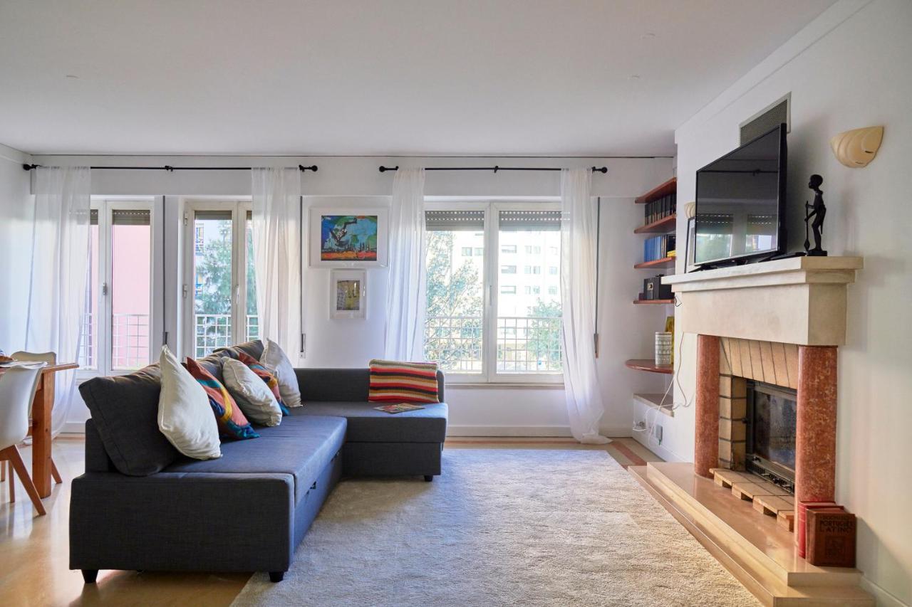 Modern With Swiming Pool & Garage - Apartamento Lisboa